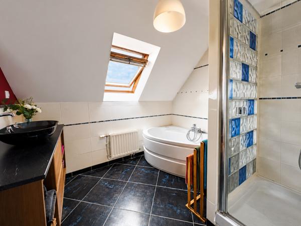 Semi-plain-pied 4 chambres jardin garage 120 m²