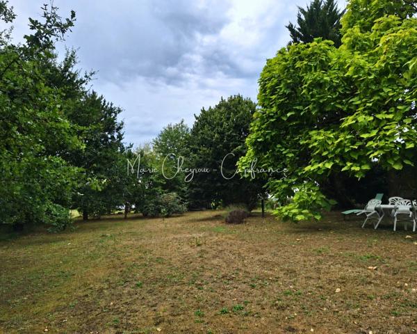 Maison au calme - 3 pièces - Jardin 1 780 M² - ALLASSAC (19)