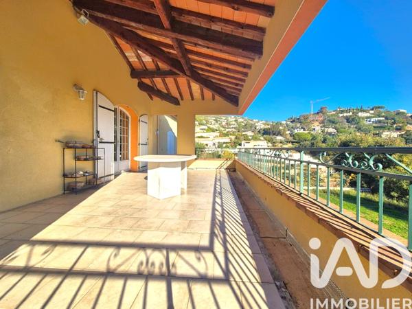 Maison à vendre 10 pièces 332 m² Mandelieu-la-Napoule