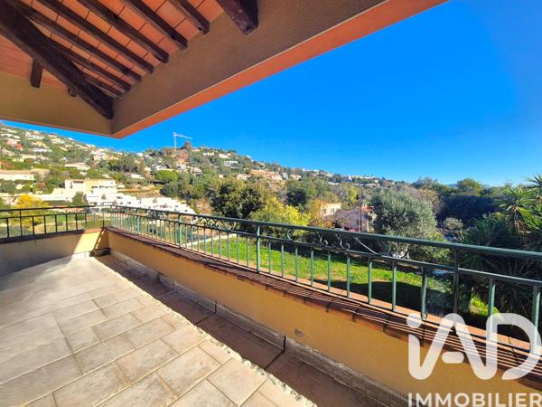 Maison à vendre 10 pièces 332 m² Mandelieu-la-Napoule