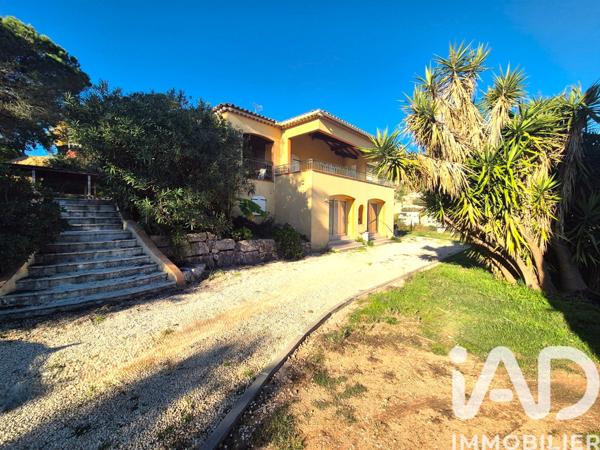 Maison à vendre 10 pièces 332 m² Mandelieu-la-Napoule