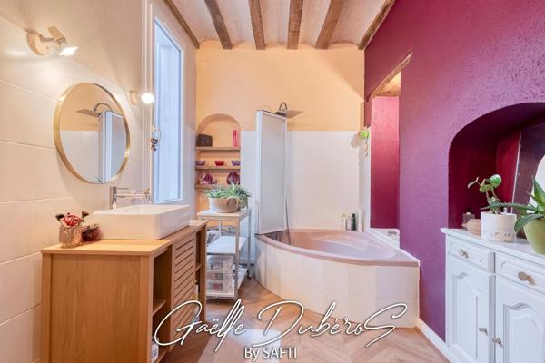 Magnifique appartement de caractère hyper centre Angers *** Pré visite 3D disponible sur demande***