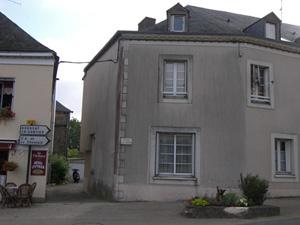 QUELAINES ST GAULT