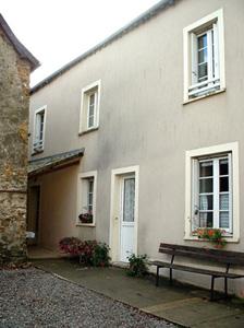 QUELAINES ST GAULT