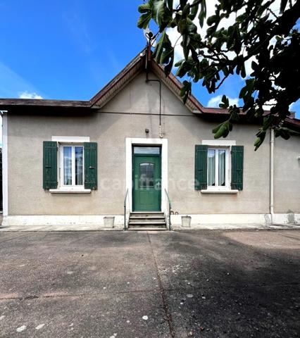 Maison de ville à rénover, plain-pied, 4 pièces avec studio attenant et dépendance, à 5 mn du centre de CONDOM (32)