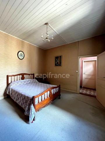 Maison de ville à rénover, plain-pied, 4 pièces avec studio attenant et dépendance, à 5 mn du centre de CONDOM (32)