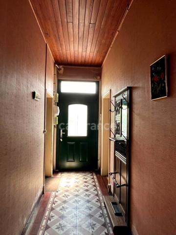 Maison de ville à rénover, plain-pied, 4 pièces avec studio attenant et dépendance, à 5 mn du centre de CONDOM (32)