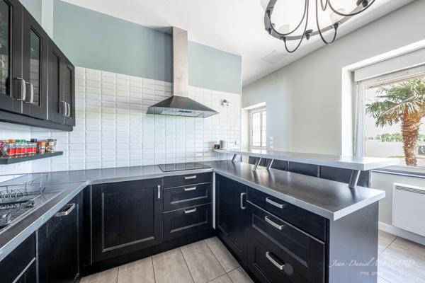 Maison à SAINT-MELOIR-DES-ONDES, 35350 - 7 pièces 158m²