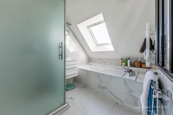 Maison à SAINT-MELOIR-DES-ONDES, 35350 - 7 pièces 158m²