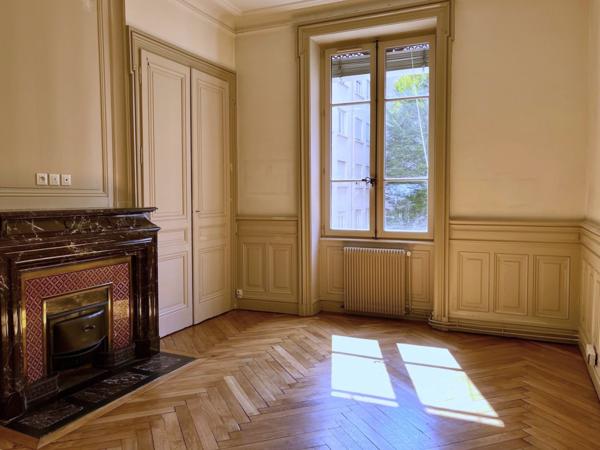 Appartement T3 avec alcôve et balcon