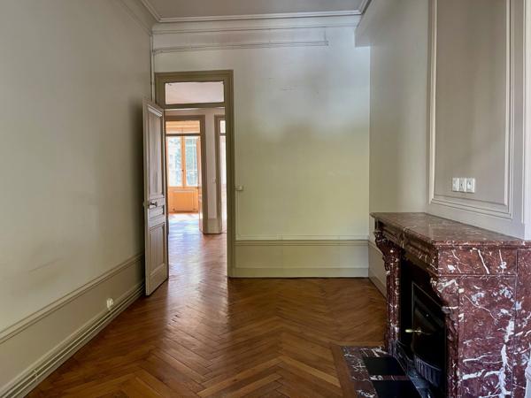 Appartement T3 avec alcôve et balcon