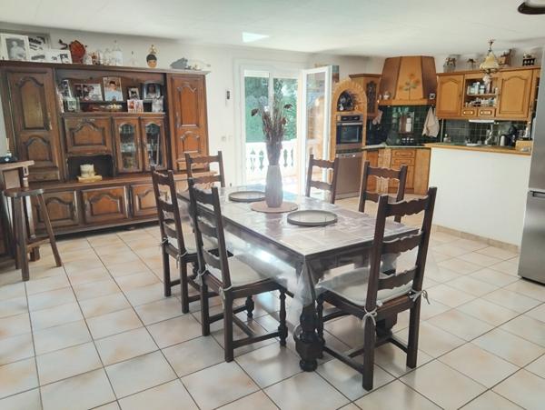A vendre à Lézignan Corbières villa 5 pièces de 180 m² habitables sur 1177 m² de terrain