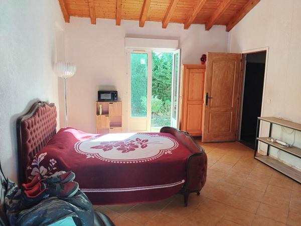 A vendre à Lézignan Corbières villa 5 pièces de 180 m² habitables sur 1177 m² de terrain