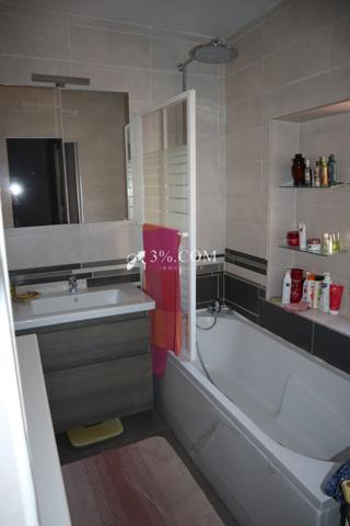 Maison 9 pièce(s) 4 chambre(s) 175.37 m²