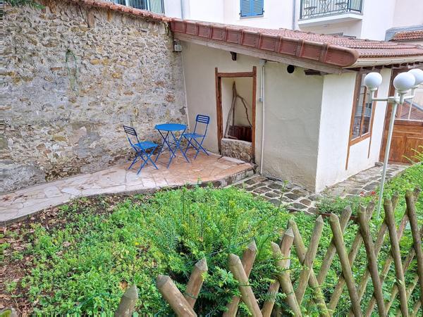 Appartement Duplex Rambouillet 3 pièce(s) 61.33 m2 face parc du château avec jardin privatif