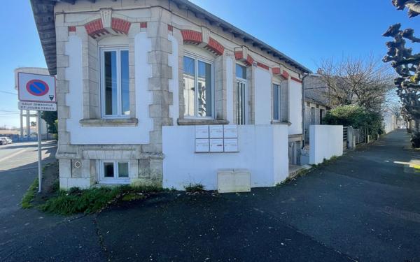 Maison à vendre    10 pièces •  La Rochelle