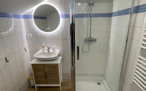 Maison à vendre    10 pièces •  La Rochelle