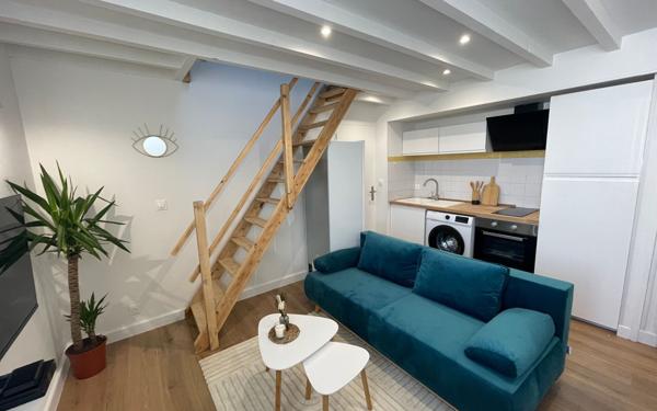 Maison à vendre    10 pièces •  La Rochelle