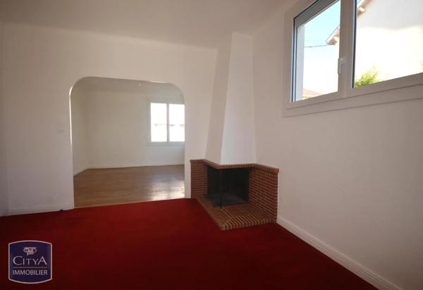 Maison à louer 5 pièces 127.82m² Cholet (49300)