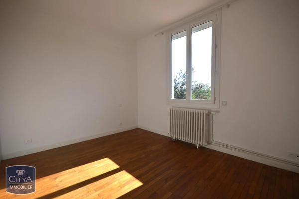 Maison à louer 5 pièces 127.82m² Cholet (49300)