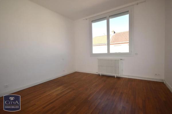 Maison à louer 5 pièces 127.82m² Cholet (49300)