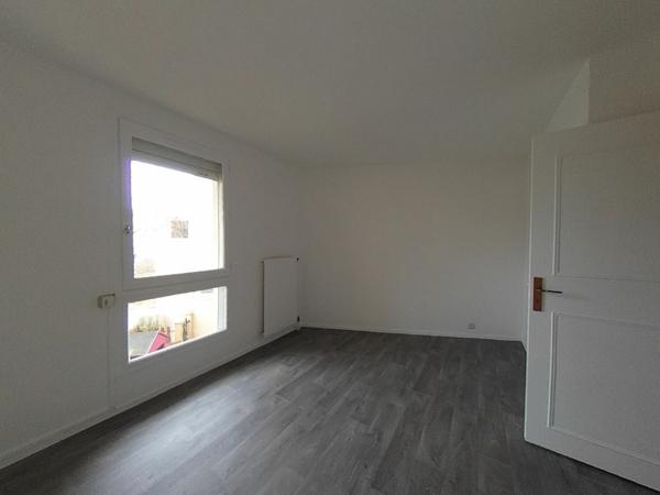 Noisiel - 3 pièces 77.74 m²