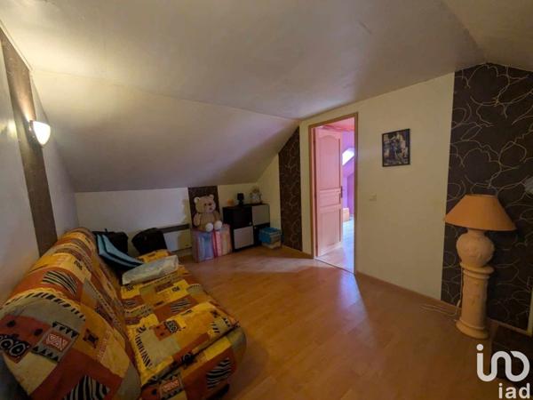 Pavillon 5 pièces de 99 m² à Souppes-sur-Loing (77460)