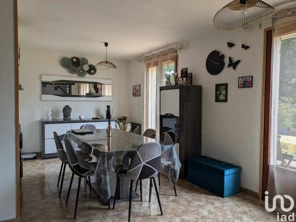 Pavillon 5 pièces de 99 m² à Souppes-sur-Loing (77460)