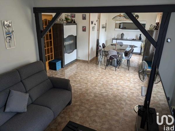 Pavillon 5 pièces de 99 m² à Souppes-sur-Loing (77460)