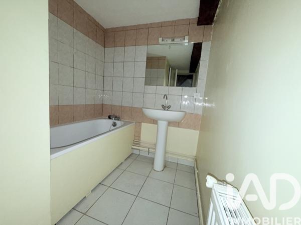 Immeuble à vendre 500 m² Sedan