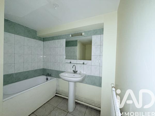 Immeuble à vendre 500 m² Sedan