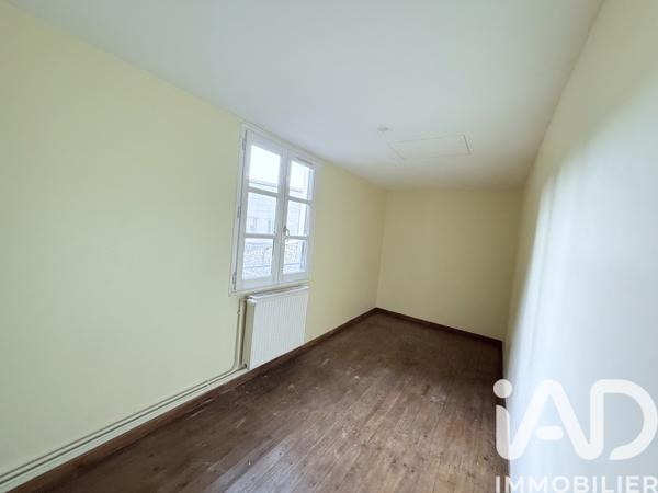Immeuble à vendre 500 m² Sedan