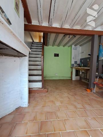 une maison mitoyenne avec jardin