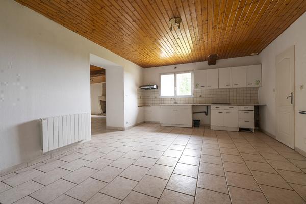 Moragne (17430) Ferme de 300m² en vente 369600 € à Moragne