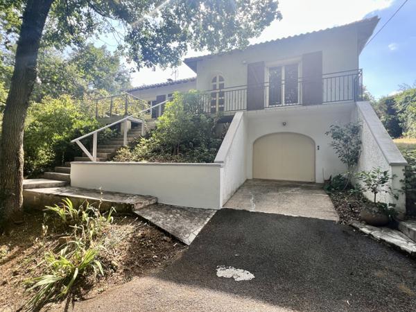 Biard (86580) Maison familiale BIARD - 3 chambres - Garage et abris camping car - Pisicne