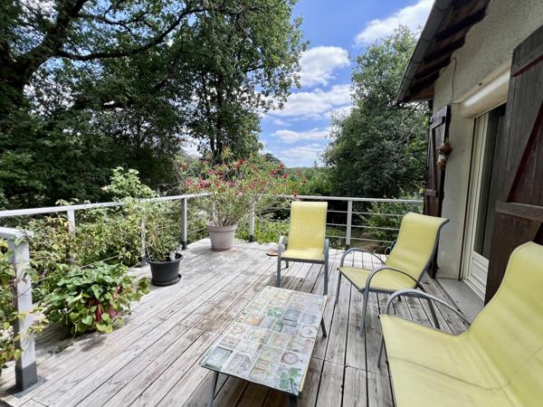 Biard (86580) Maison familiale BIARD - 3 chambres - Garage et abris camping car - Pisicne