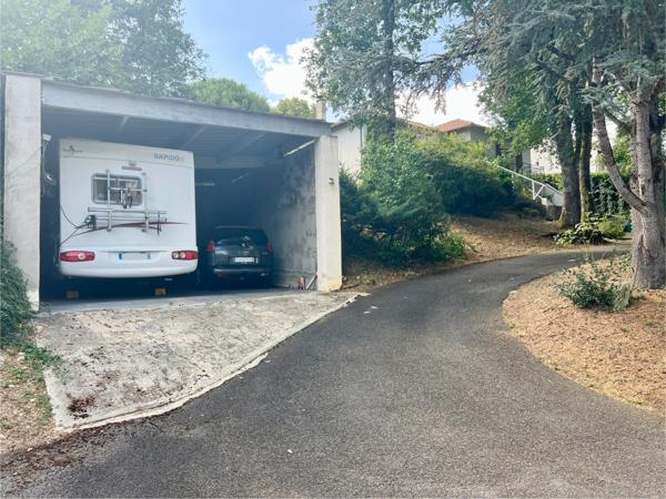 Biard (86580) Maison familiale BIARD - 3 chambres - Garage et abris camping car - Pisicne