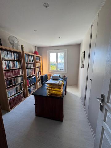 Proche Carcassonne - belle villa avec piscine sur 5.500m² du parc clos Moussoulens (11170)