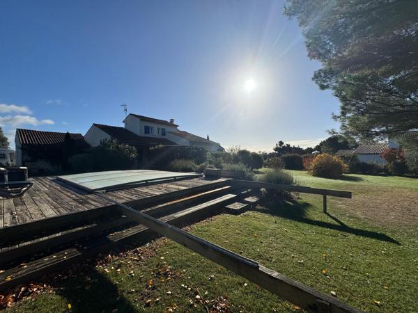 Proche Carcassonne - belle villa avec piscine sur 5.500m² du parc clos Moussoulens (11170)