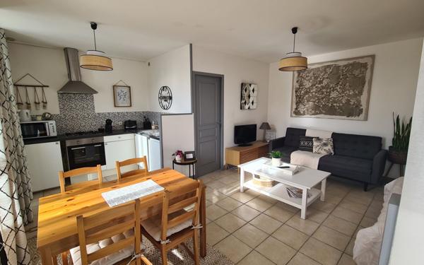 Maison à vendre    5 pièces •  Bayon-sur-Gironde