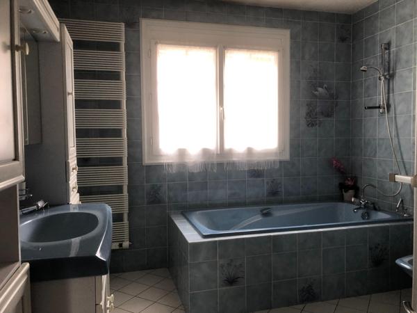 Idéal pour artisan, activité tertiaire ou libérale