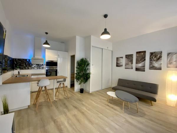 Gard (30) - Nimes Fac Vauban - Studio meublé avec terrasse