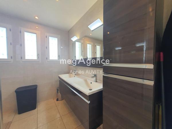 Maison à DOMERAT, 03410 - 7 pièces 152m²