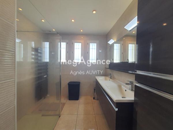Maison à DOMERAT, 03410 - 7 pièces 152m²