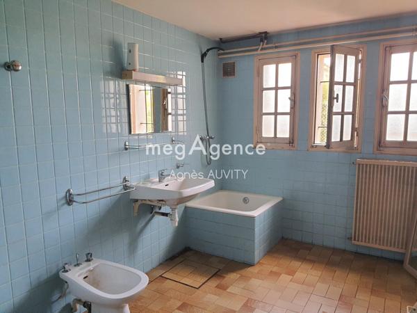 Maison à DOMERAT, 03410 - 7 pièces 152m²
