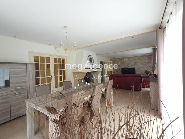 Maison à DOMERAT, 03410 - 7 pièces 152m²