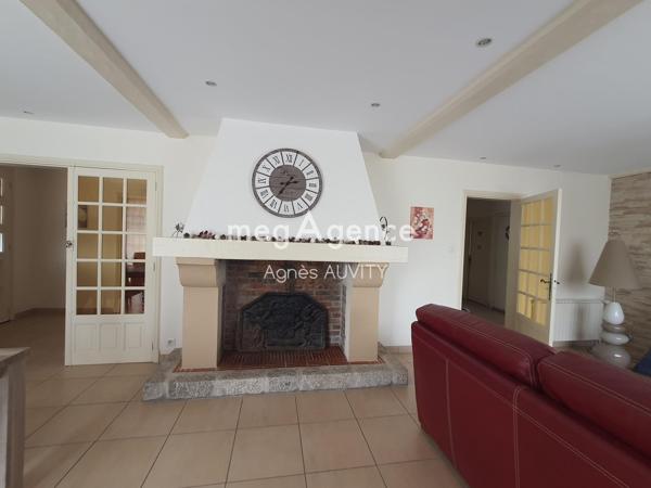 Maison à DOMERAT, 03410 - 7 pièces 152m²