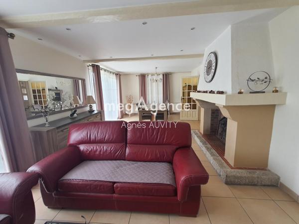 Maison à DOMERAT, 03410 - 7 pièces 152m²