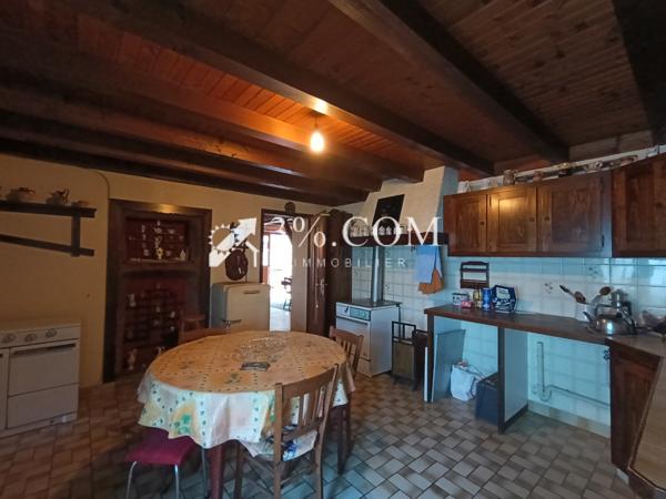 Maison 9 pièce(s) 4 chambre(s) 205 m²