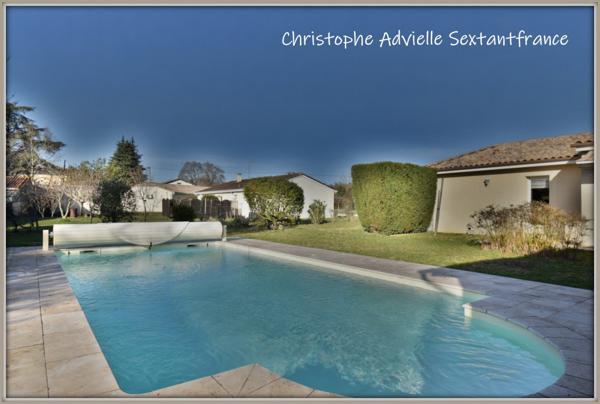 Bergerac dans impasse, maison de plain pied 3 chambres, garage, piscine sur 100 M2